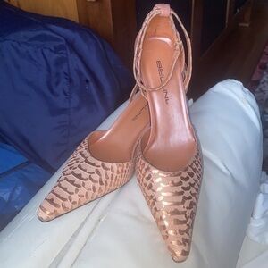 Bellini Teresa Ankle Strap Leather Heels, size7.5